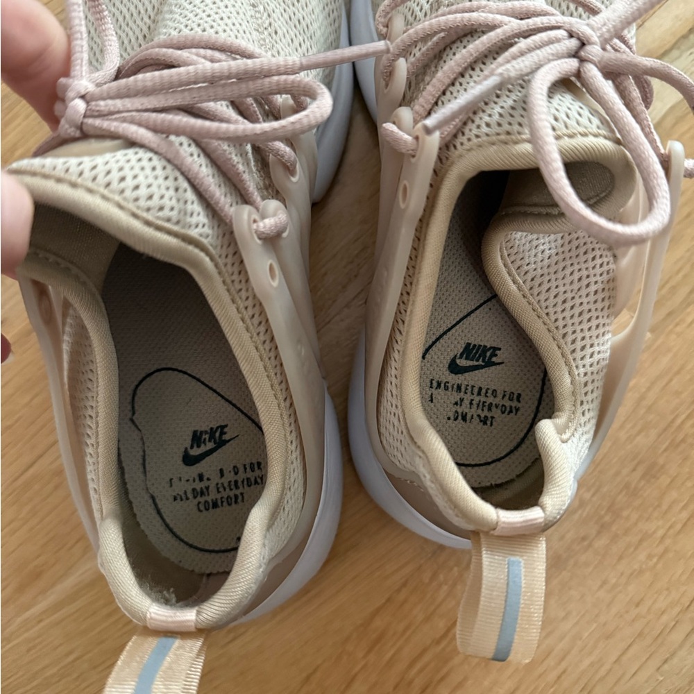 Nike Women's Presto Beige Sneakers - Picture 5 of 7